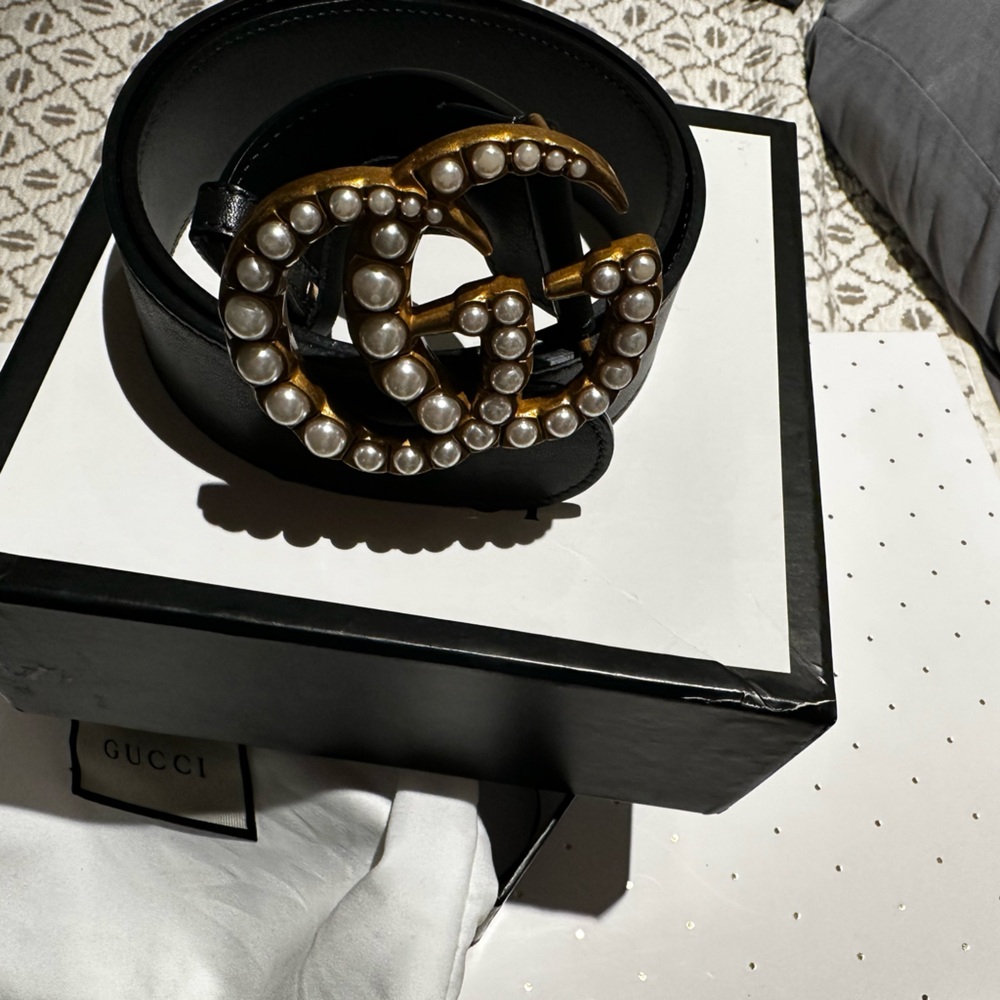 Gold GG and Pearl belt size S/M